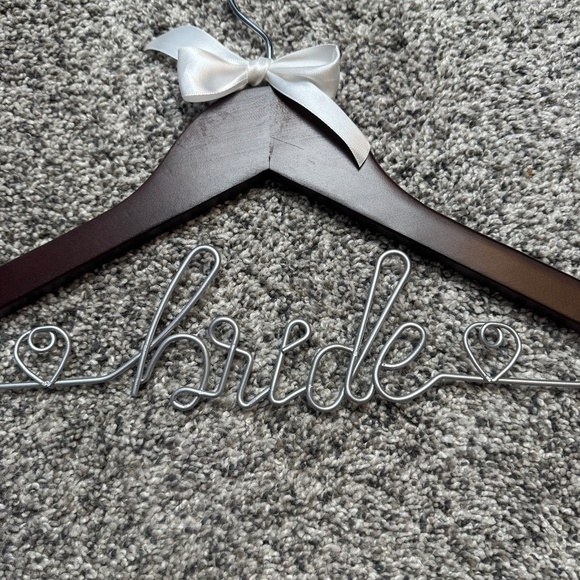NWT Bride Dress Hanger - Picture 2 of 4